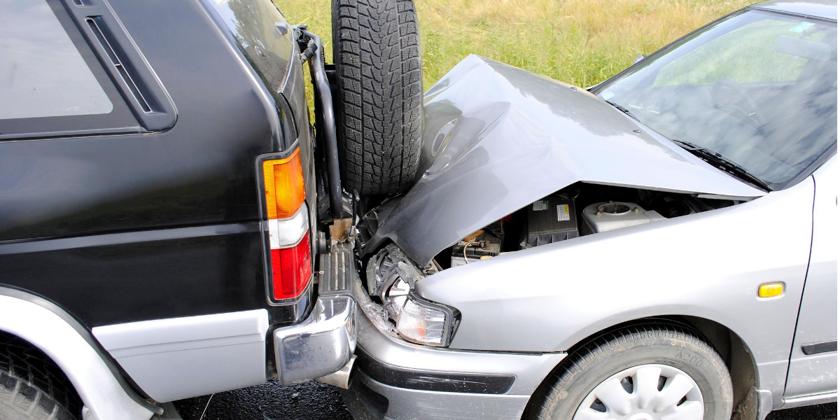 Lansing-man-dead-after-car-accident