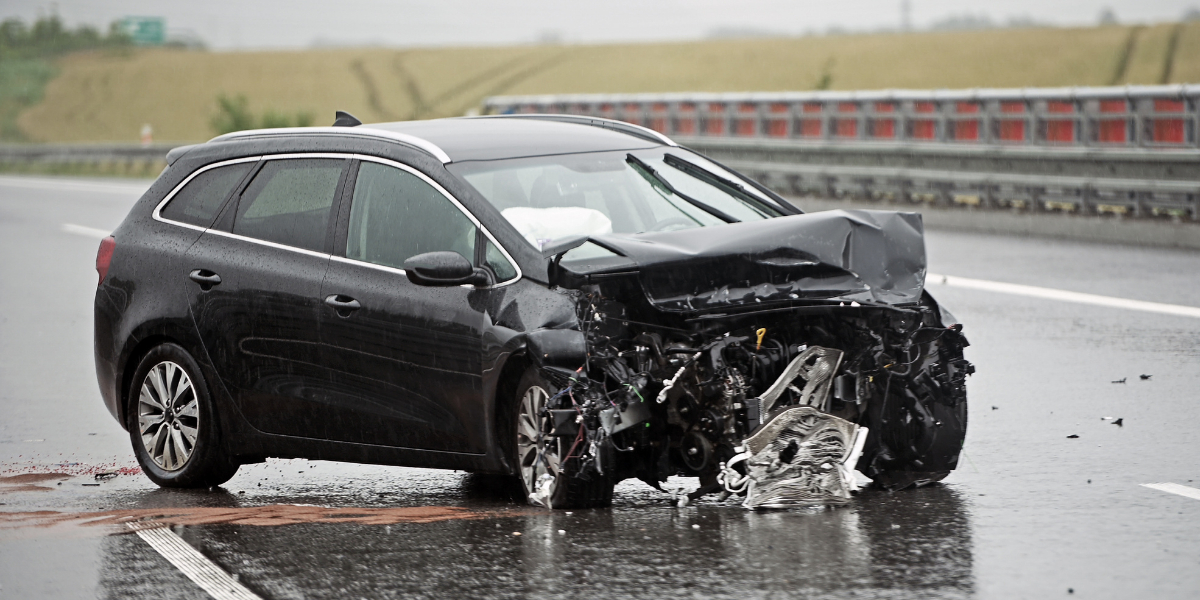 woman-injured-in-crash-on-eight-mile-road
