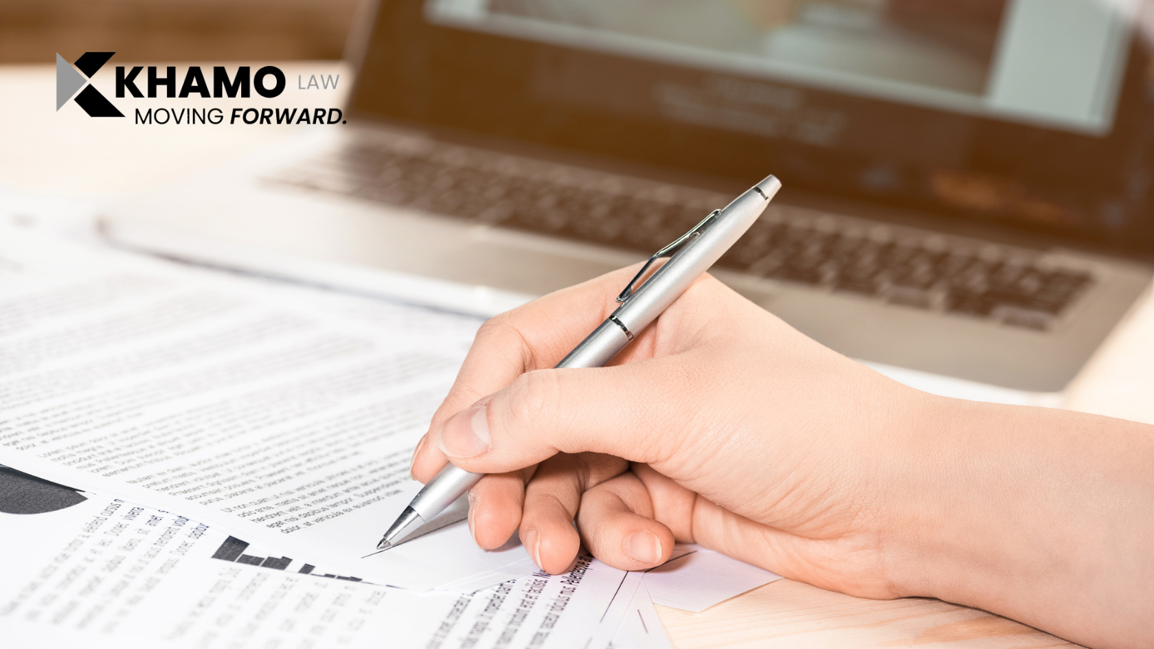 Speak to an Arabic Lawyer before signing